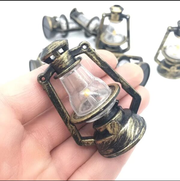 Lampes à huile miniatures