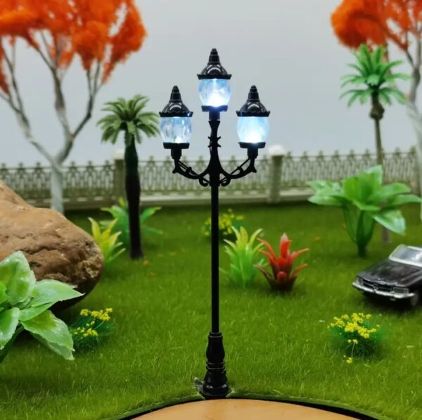 Lampadaire triple lampe